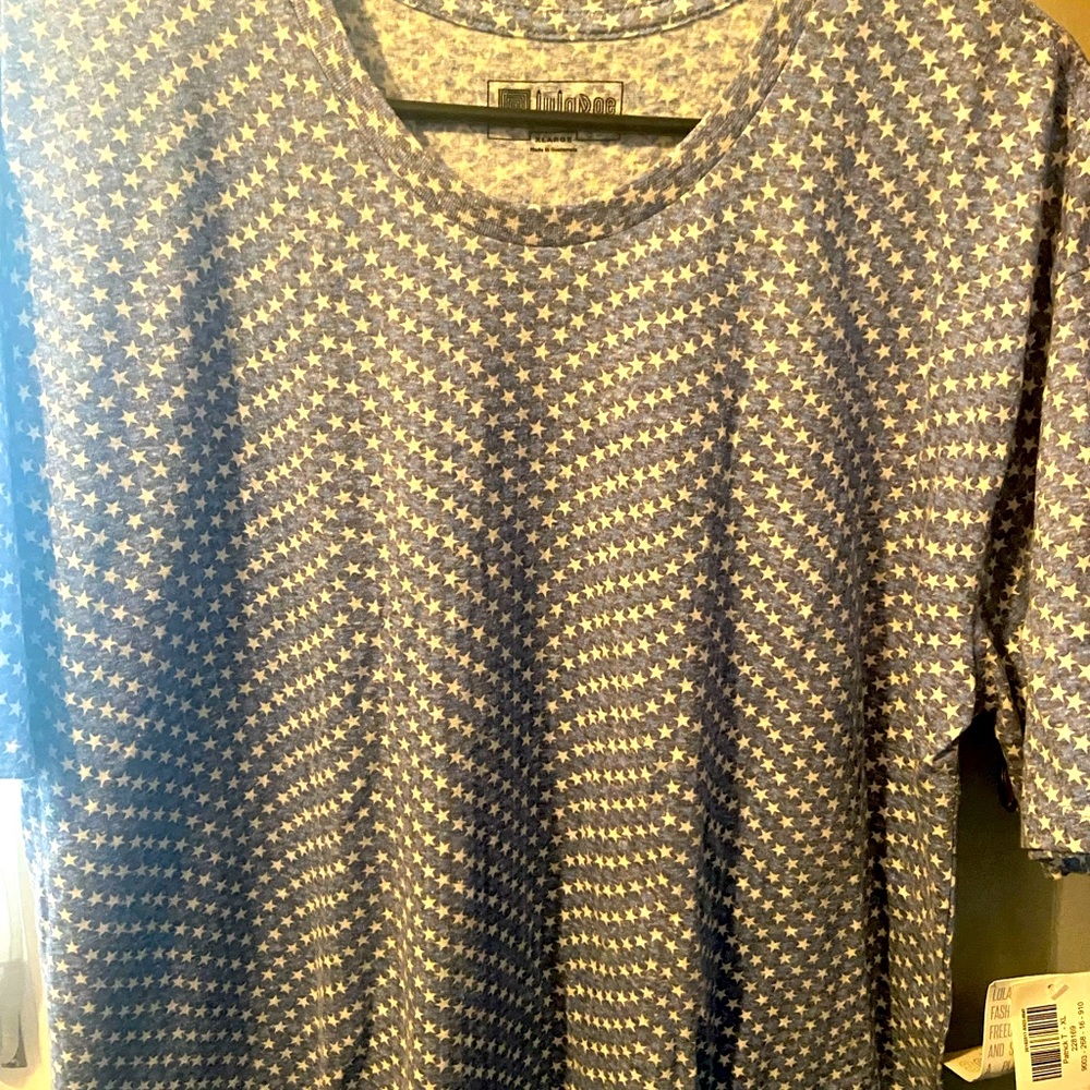 New with tags extra large Lularoe Patrick light blue with stars